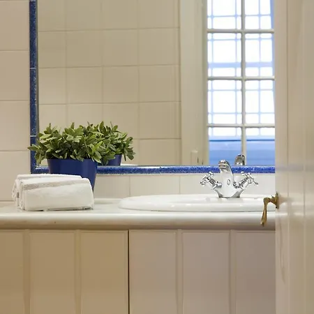 Guestready - Modern Flat W/ Juliet Balcony Appartement