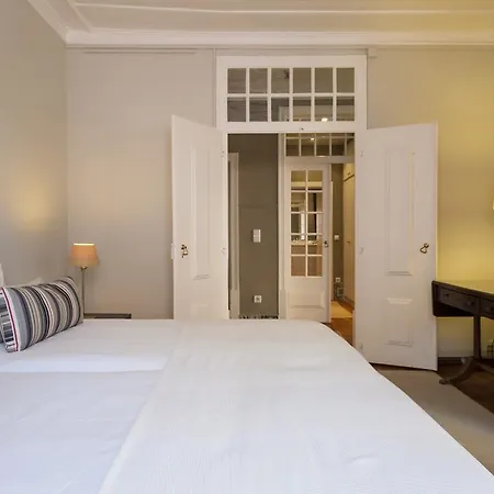 Guestready - Modern Flat W/ Juliet Balcony *