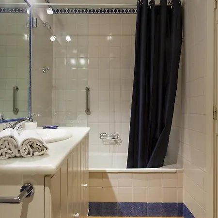 Guestready - Modern Flat W/ Juliet Balcony *